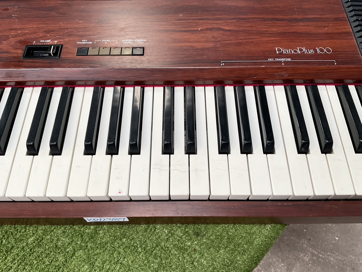 เปียโน Roland : HP-100