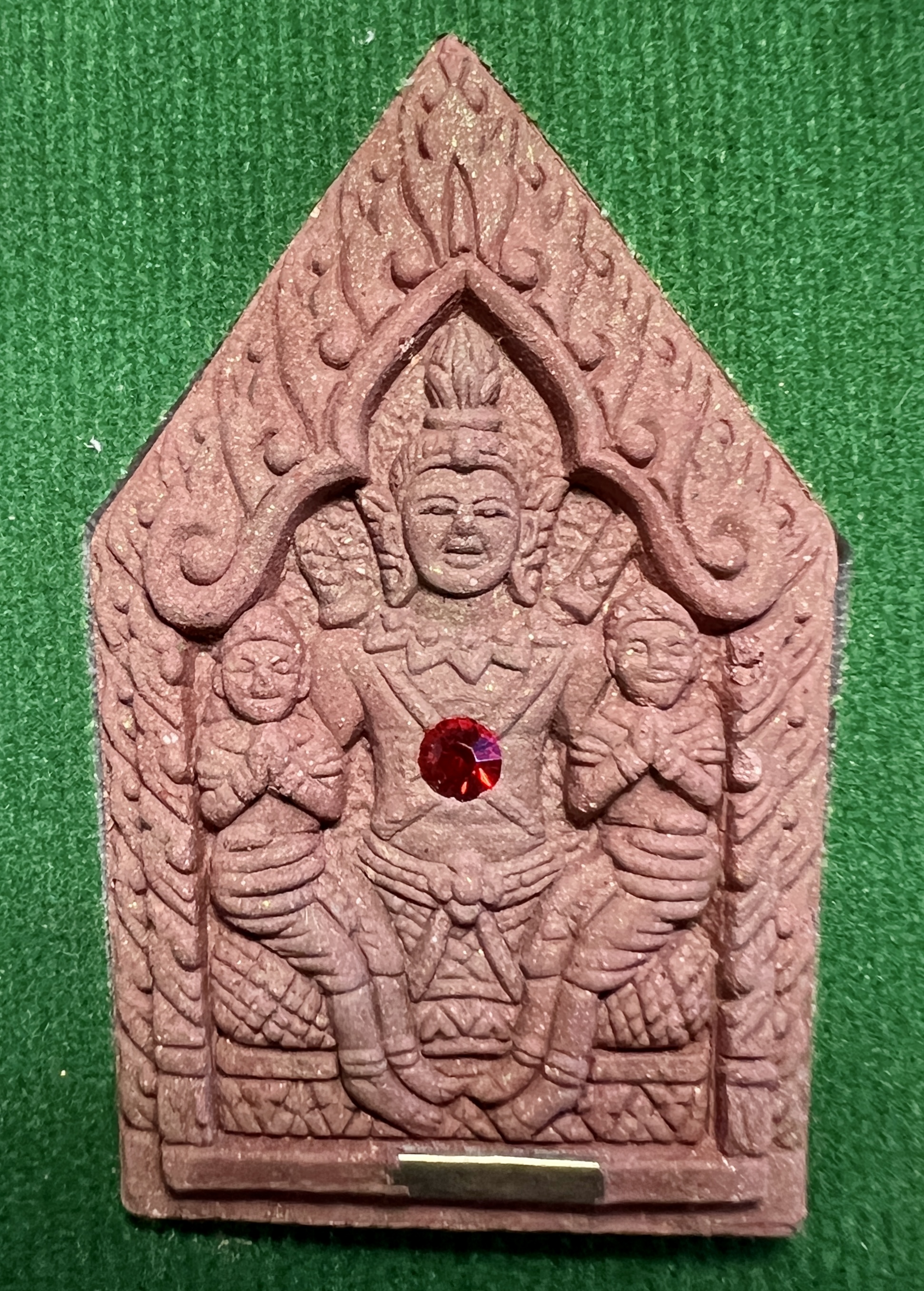พระขุนแผนหลังงั่ง เนื้อว่านแดง Khunpaen backside Phor Ngang Red Herb powder SKU-02005