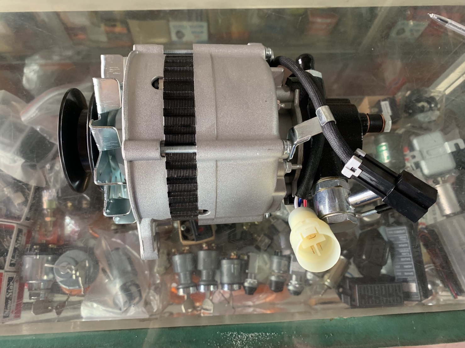 ไดชาร์ท ISUZU TFR 4JA1 เครื่อง 2,500 2,800 CC Dragon eye 12V 70A