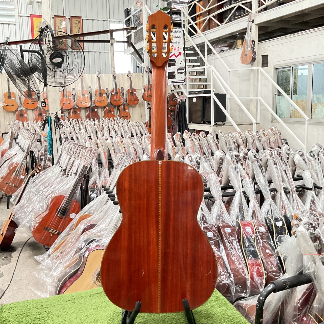 กีต้าร์คลาสสิค Raforet