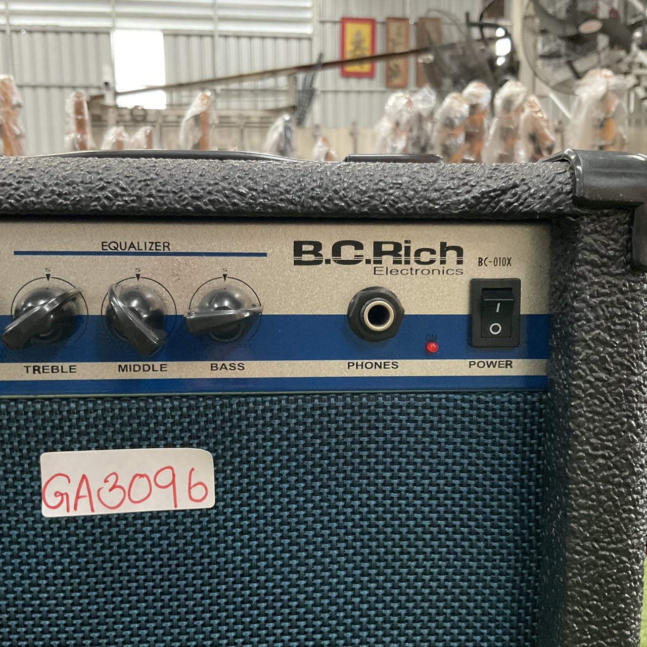 แอมป์กีต้าร์ B.C.Rich : BC-010X