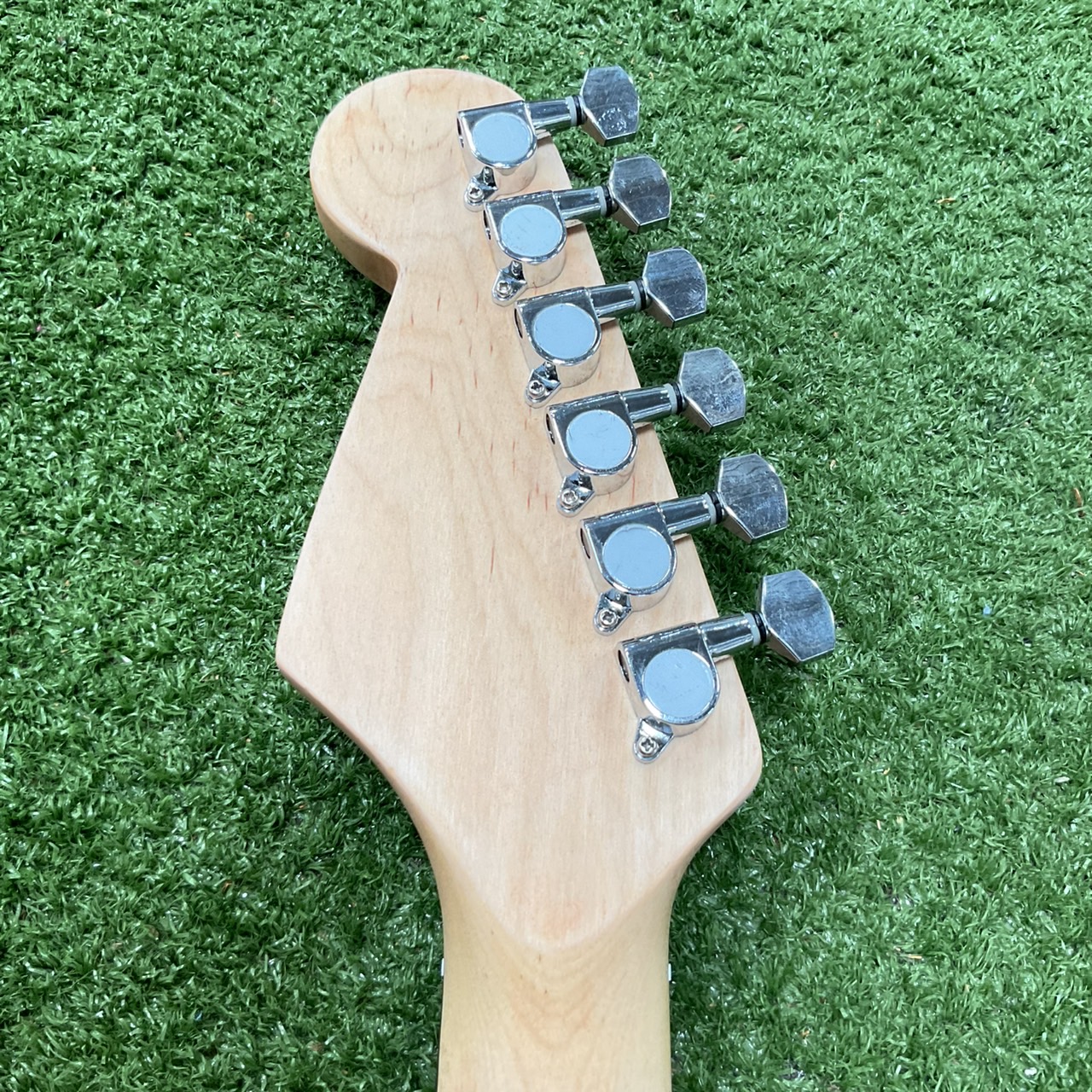 กีต้าร์ไฟฟ้า GION