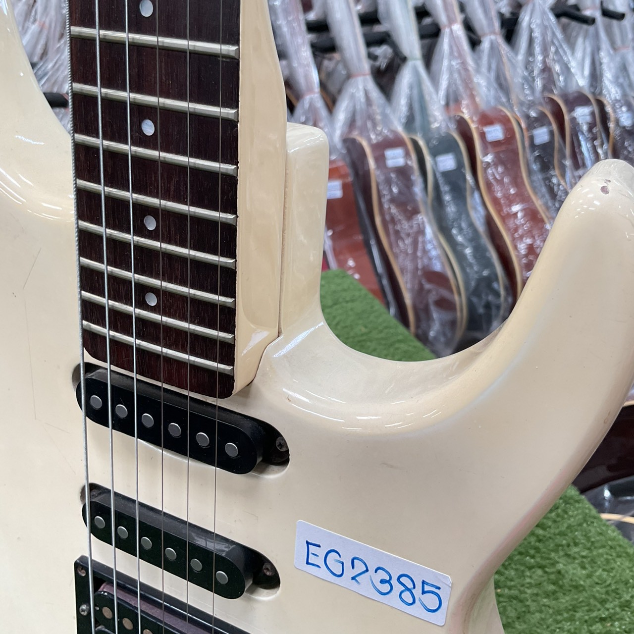 กีต้าร์ไฟฟ้า FERNANDES