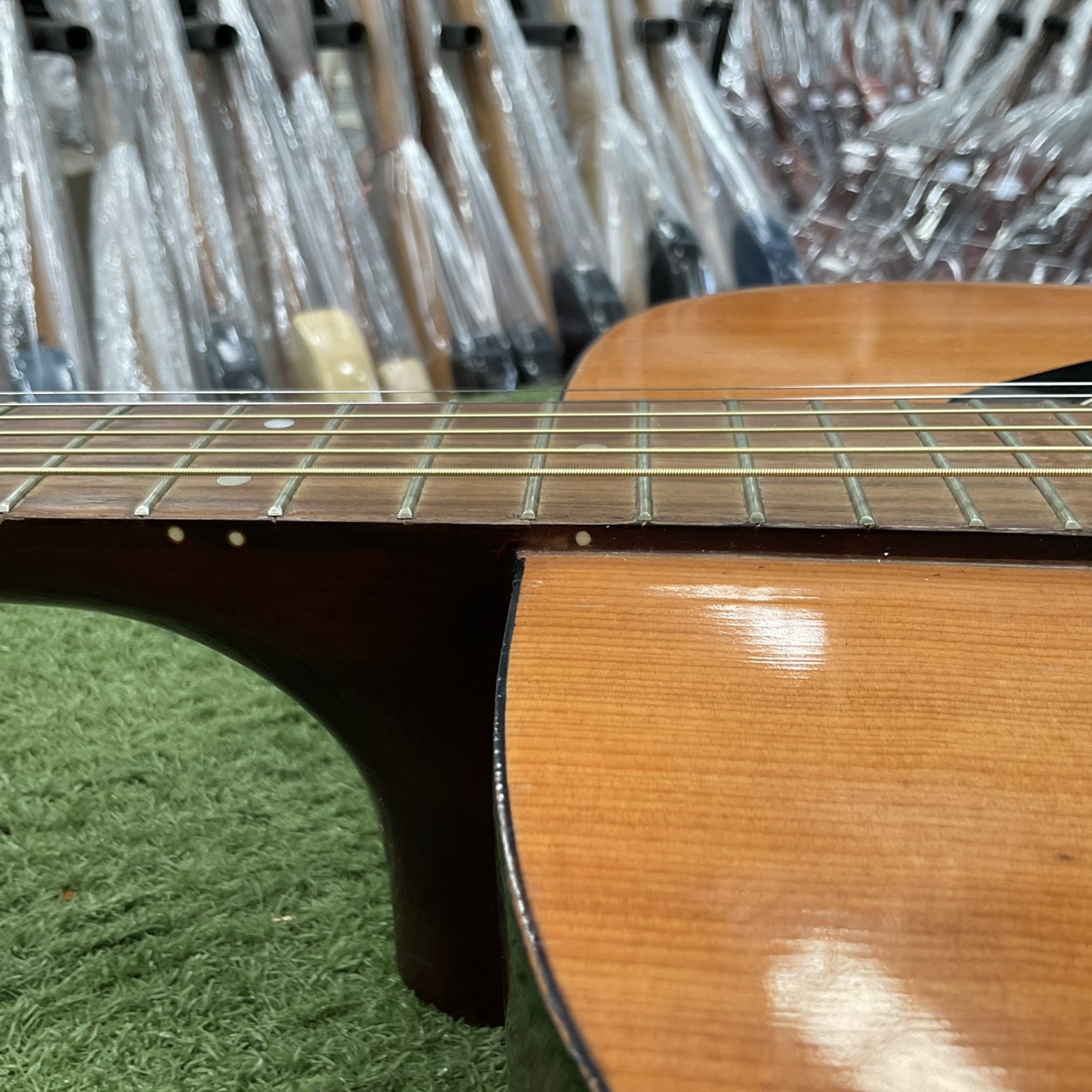 กีต้าร์โปร่ง YAMAHA : F-330J