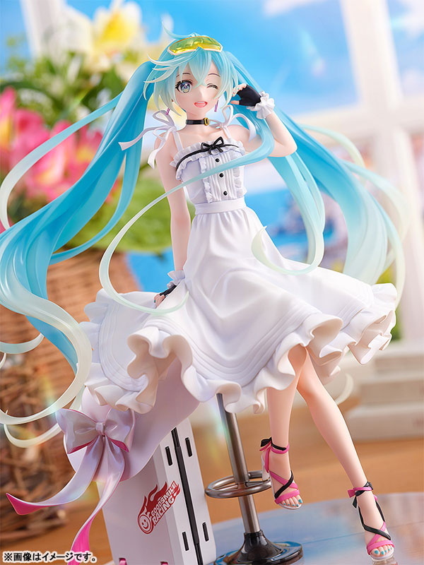Hatsune Miku GT Project Racing Miku 2021 Vacation Style Ver. 1/7 Complete Figure(Pre-order)