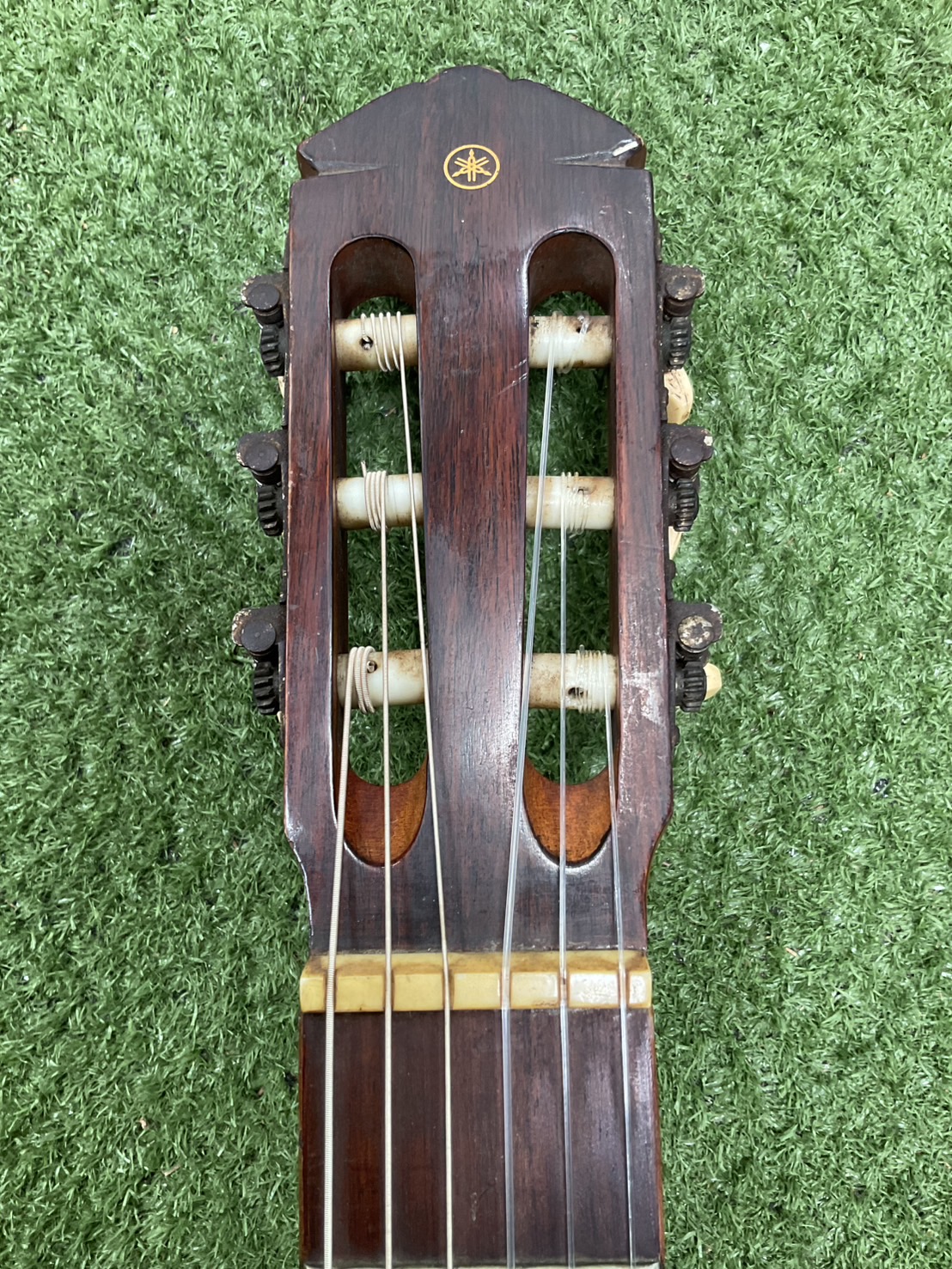 กีต้าร์คลาสสิค YAMAHA : G-70D