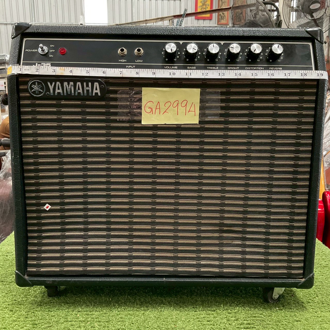 แอมป์กีต้าร์ YAMAHA : J-35