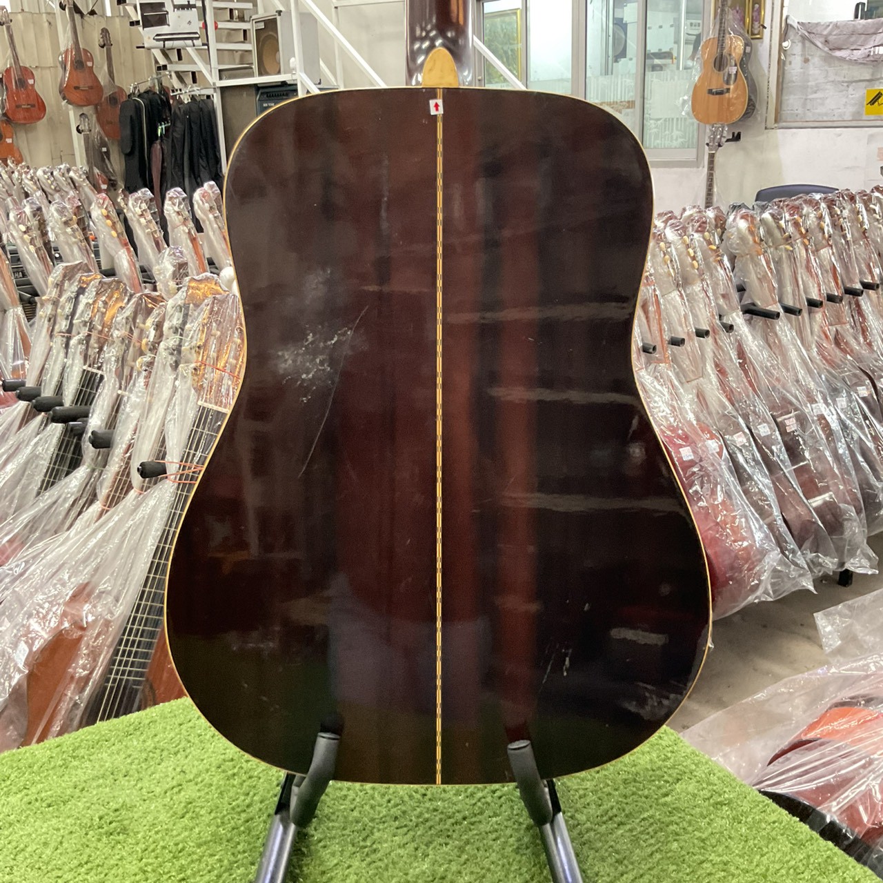 กีต้าร์โปร่ง YAMAHA : FG-201