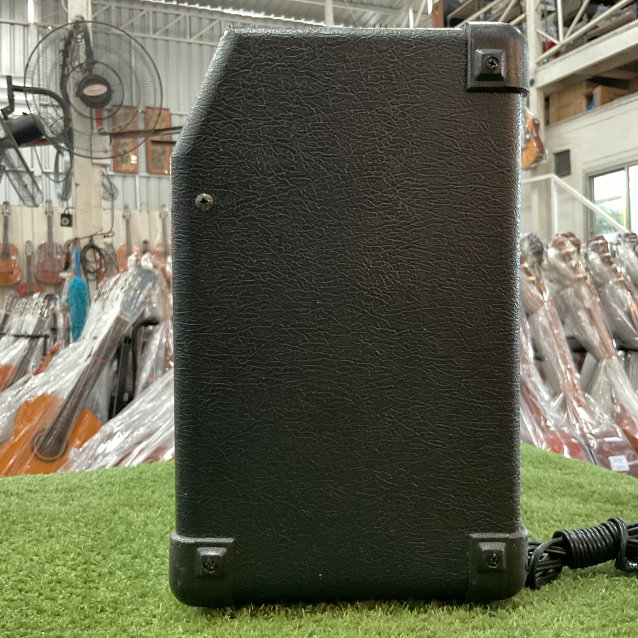 แอมป์กีต้าร์ FERNANDES : FA-15