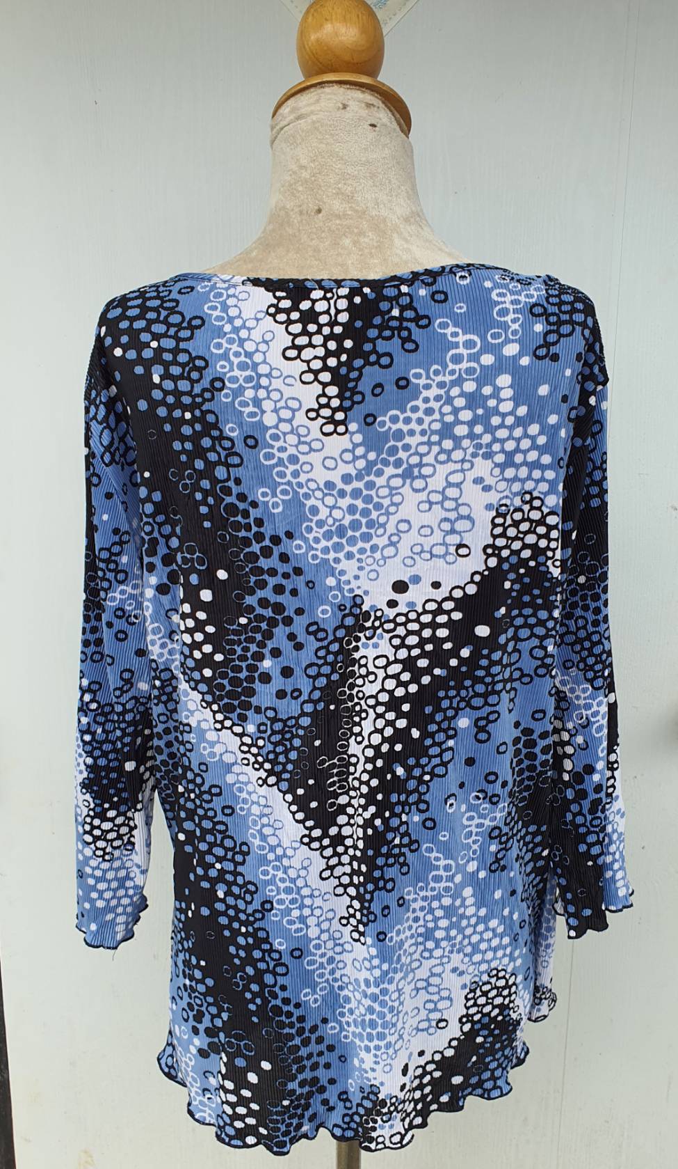 FF04137 เสื้อผ้ามือสอง สีฟ้าลาย แบรนด์ Dressbarn อก 48-55 นิ้ว