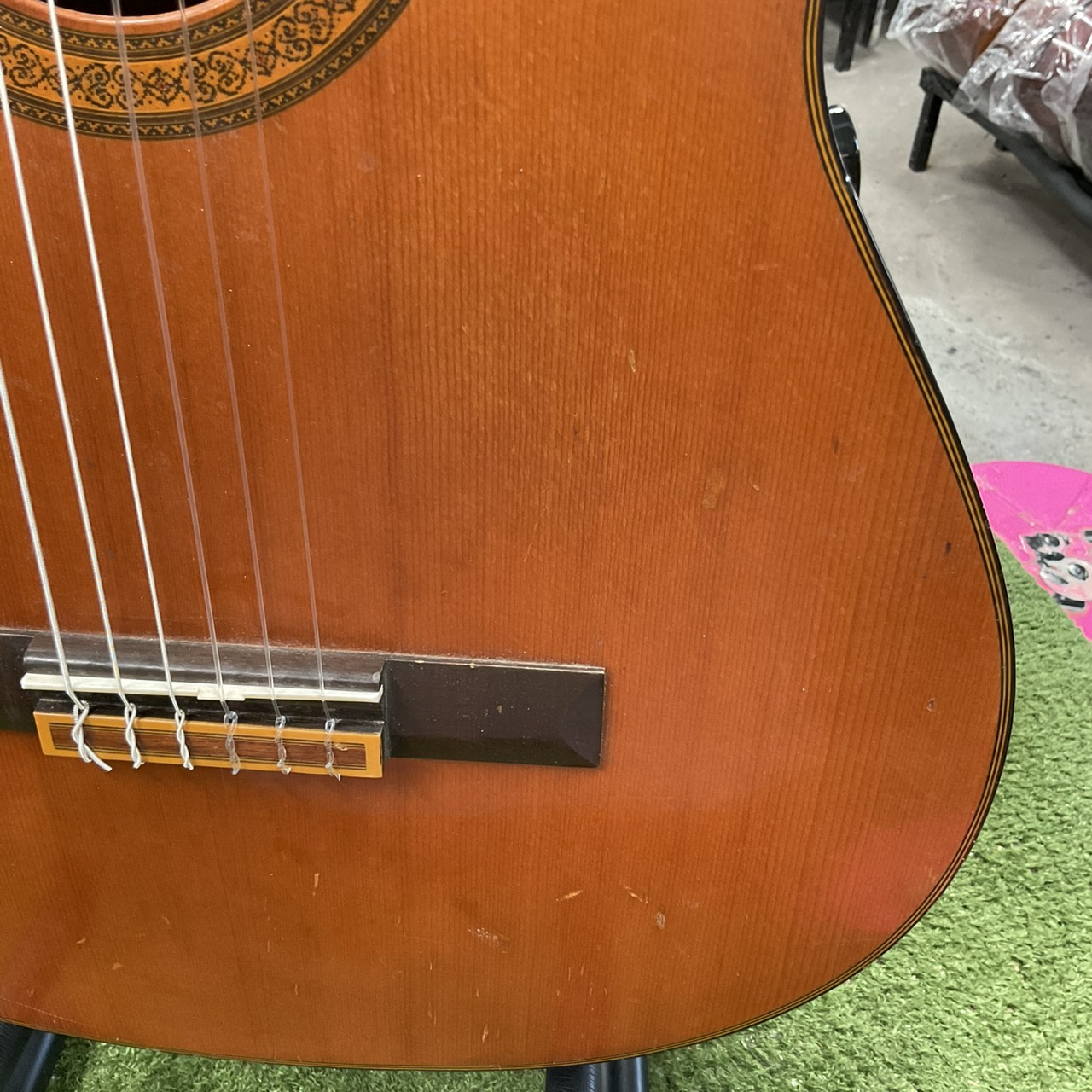 กีต้าร์คลาสสิค YAMAHA : C-180