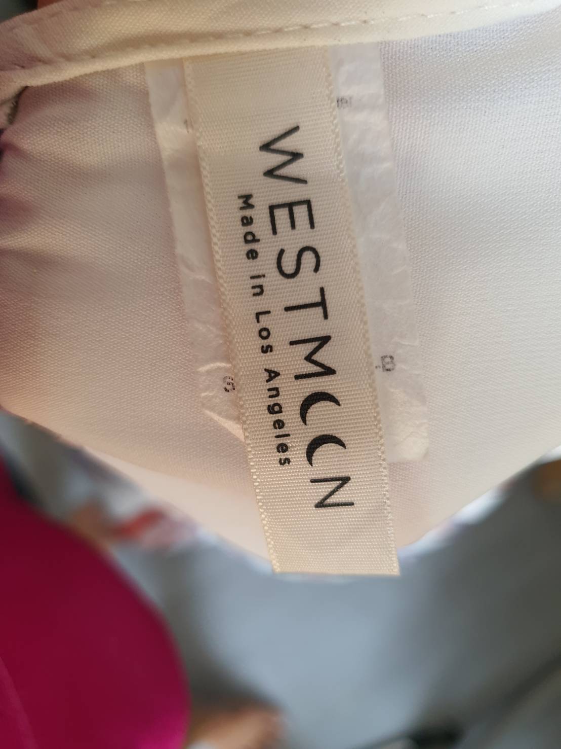 FF05258 เสื้อผ้ามือสอง ชีฟอง ลายบันลูน สีขาวครีม แบรนด์ WESTMCCN อก free-40 นิ้ว