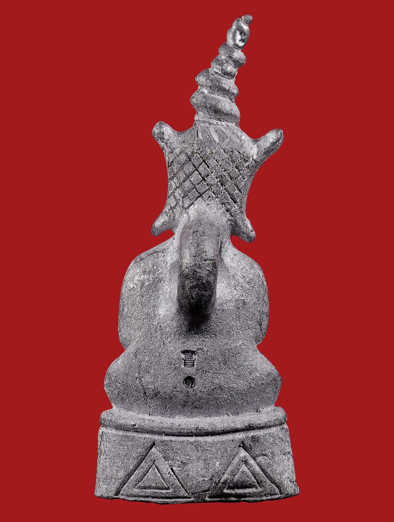 พญางั่งมหามนตราจันทร์เสี้ยว (เนื้อชินตะกั่วทวารวดี) Supreme Mantra Crescent Moon Ngang. (dvaravati tin-lead material) SKU-04045