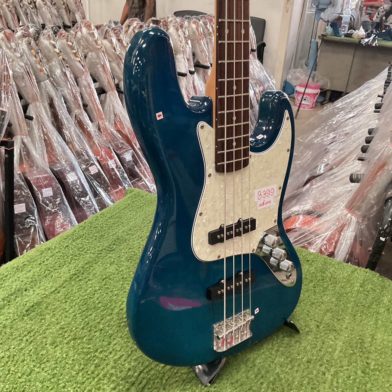 กีต้าร์เบส SELDER