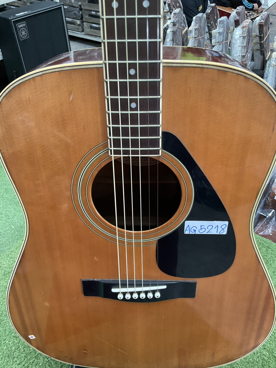 กีต้าร์โปร่ง YAMAHA : FG-200D