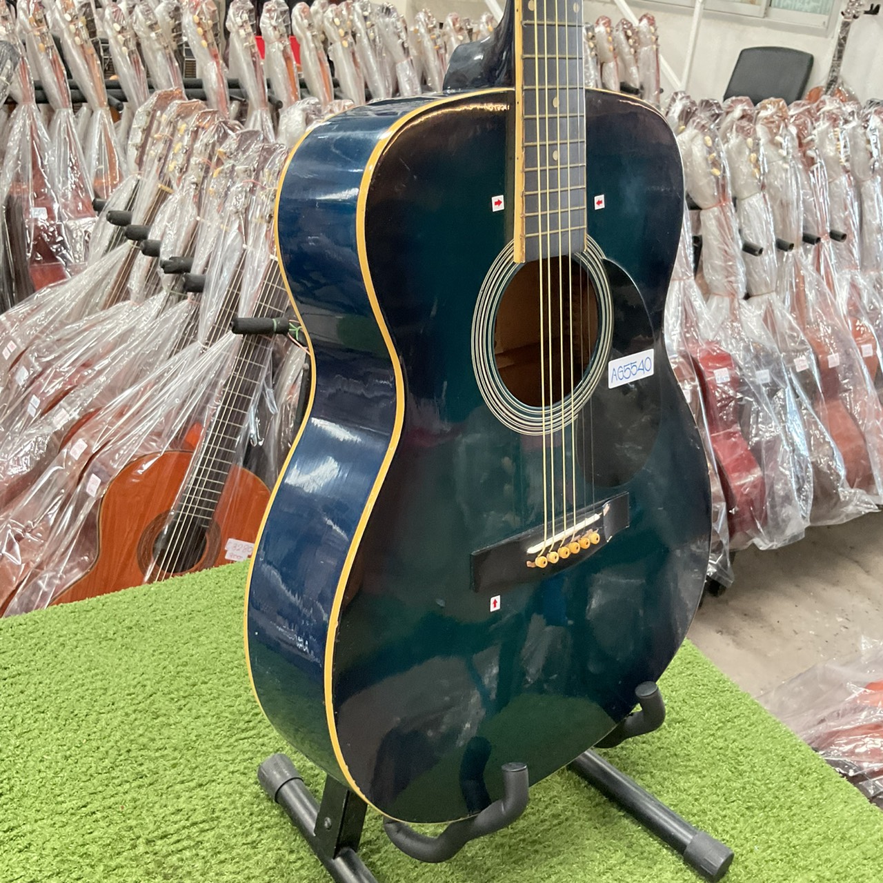 กีต้าร์โปร่ง Barclay