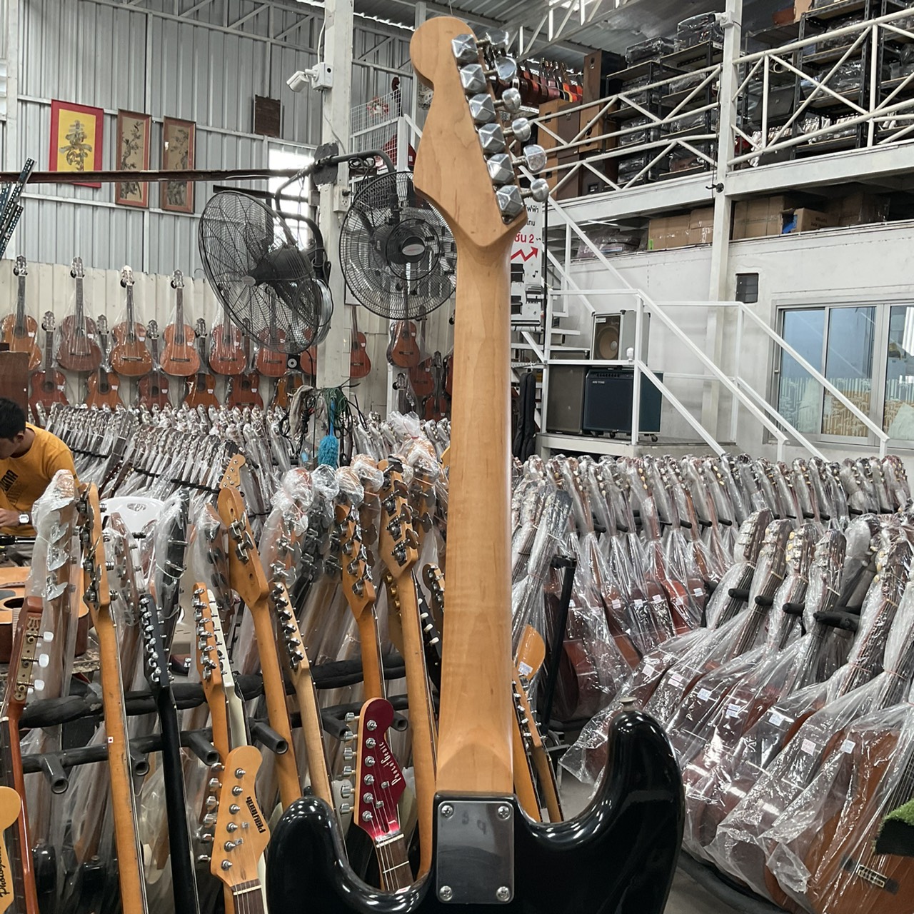 กีต้าร์ไฟฟ้า Photogenic