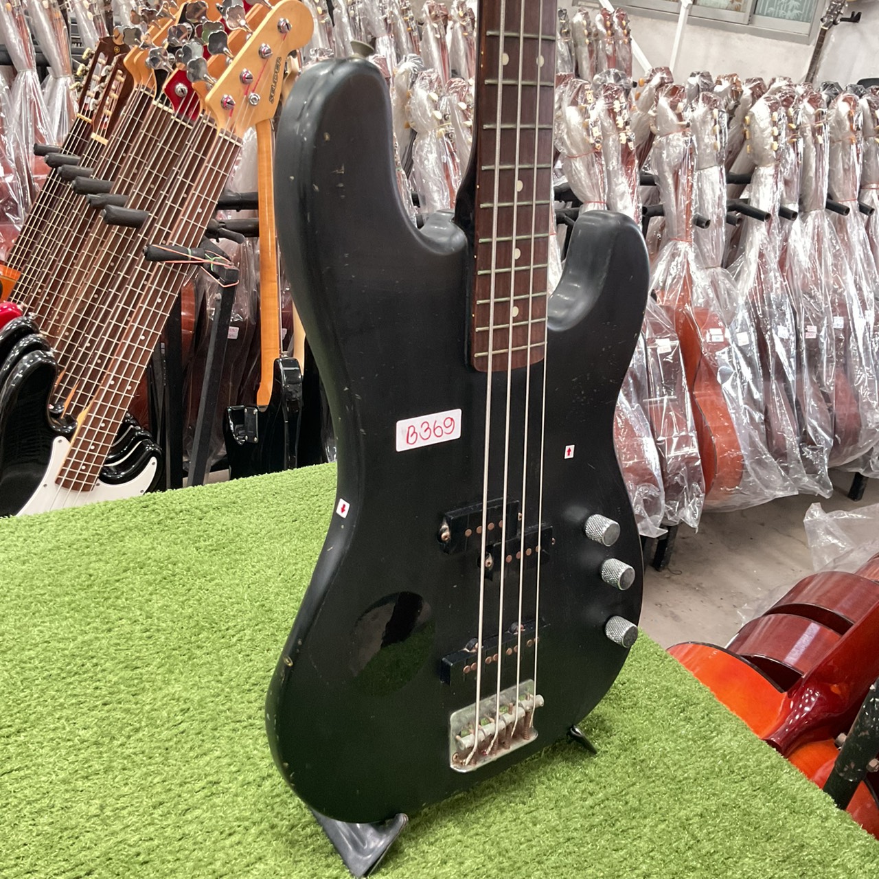 กีต้าร์เบส FERNANDES : LIMITED EDITION