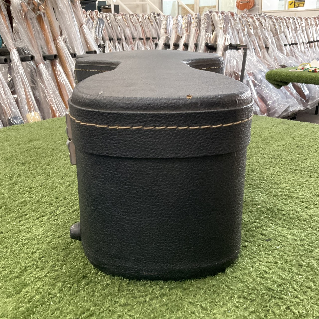 กล่องเคสกีต้าร์โปร่ง