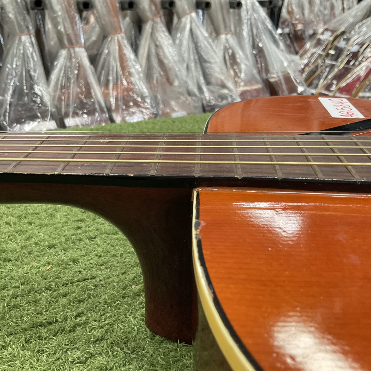 กีต้าร์โปร่ง Flamenco