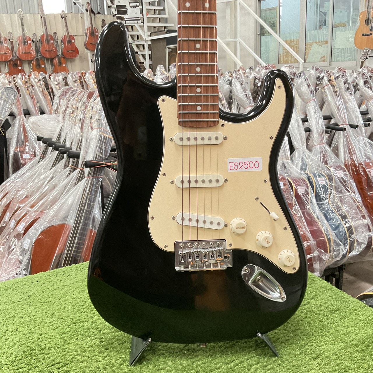 กีต้าร์ไฟฟ้า BUSKER'S