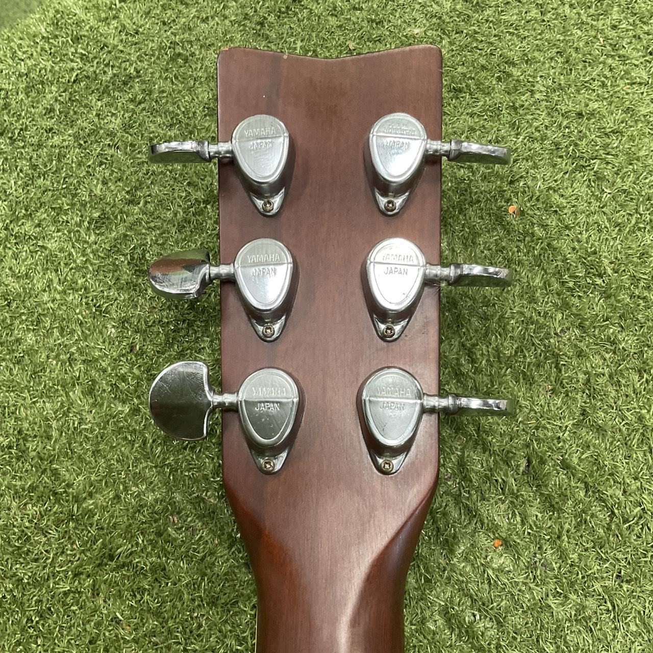 กีต้าร์โปร่งไฟฟ้า YAMAHA : FG-201B