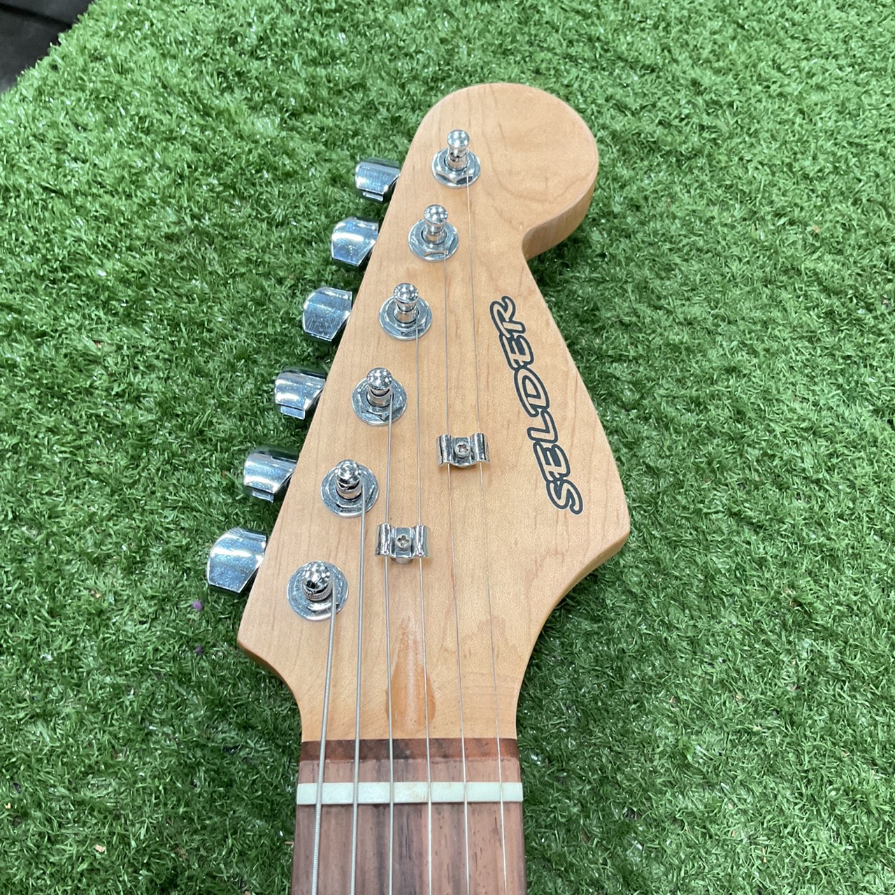 กีต้าร์ไฟฟ้า SELDER