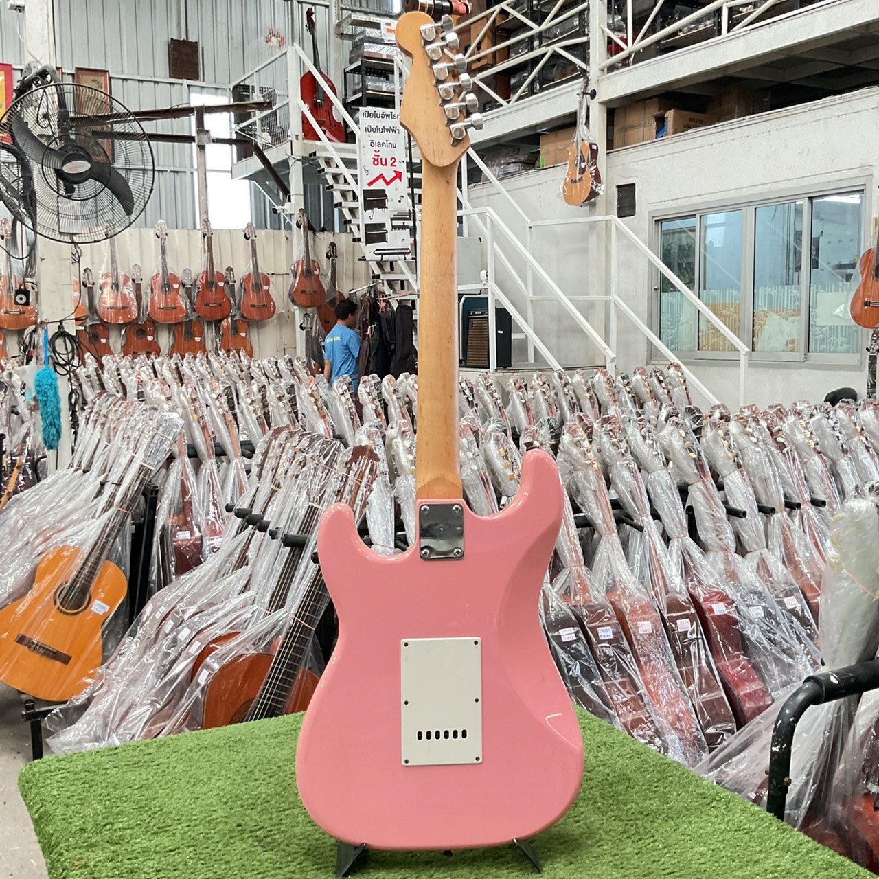 กีต้าร์ไฟฟ้า SELDER