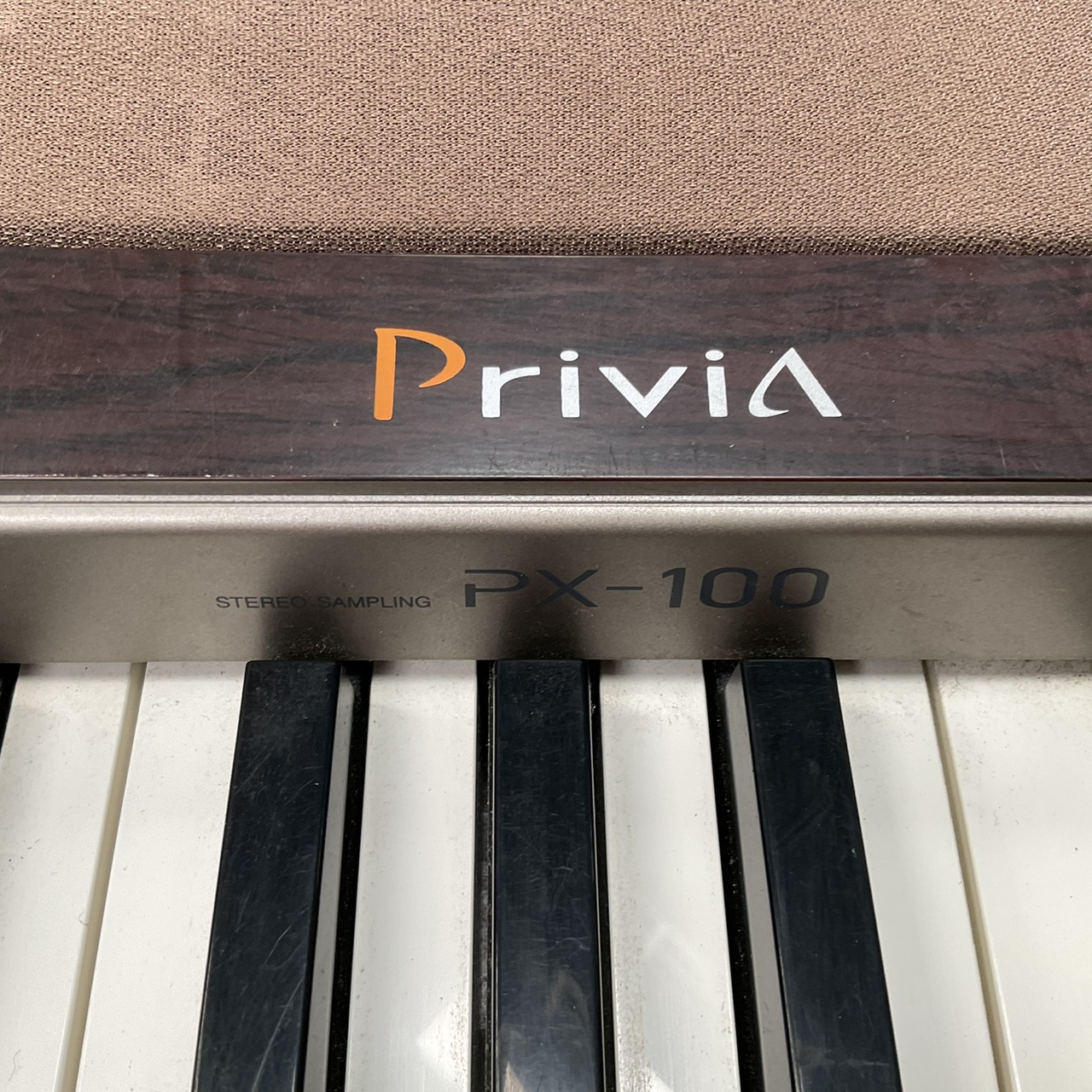 เปียโน CASIO : PX-100 สินค้าไม่พร้อมใช้งาน (ต้องซ่อม)