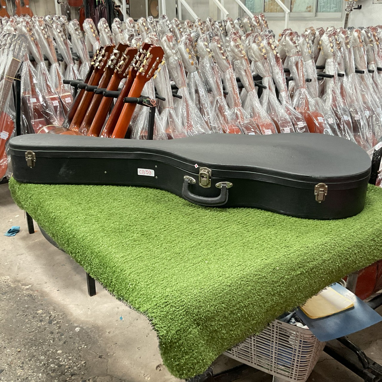 กล่องเคสกีต้าร์คลาสสิค