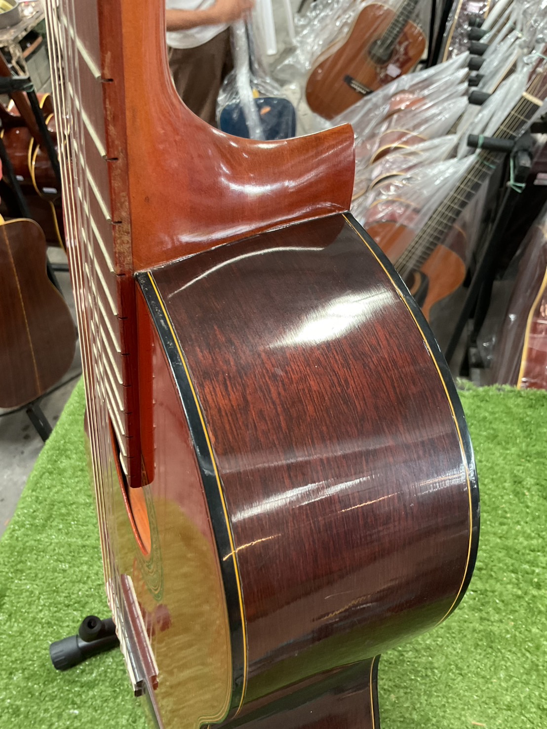 กีต้าร์คลาสสิค YAMAHA : G-70D