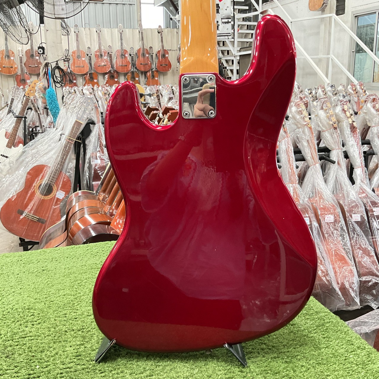 กีต้าร์เบส Grass Roots