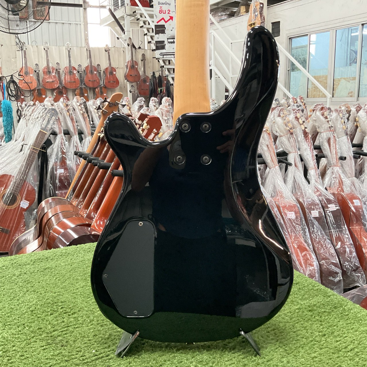 กีต้าร์เบส FERNANDES