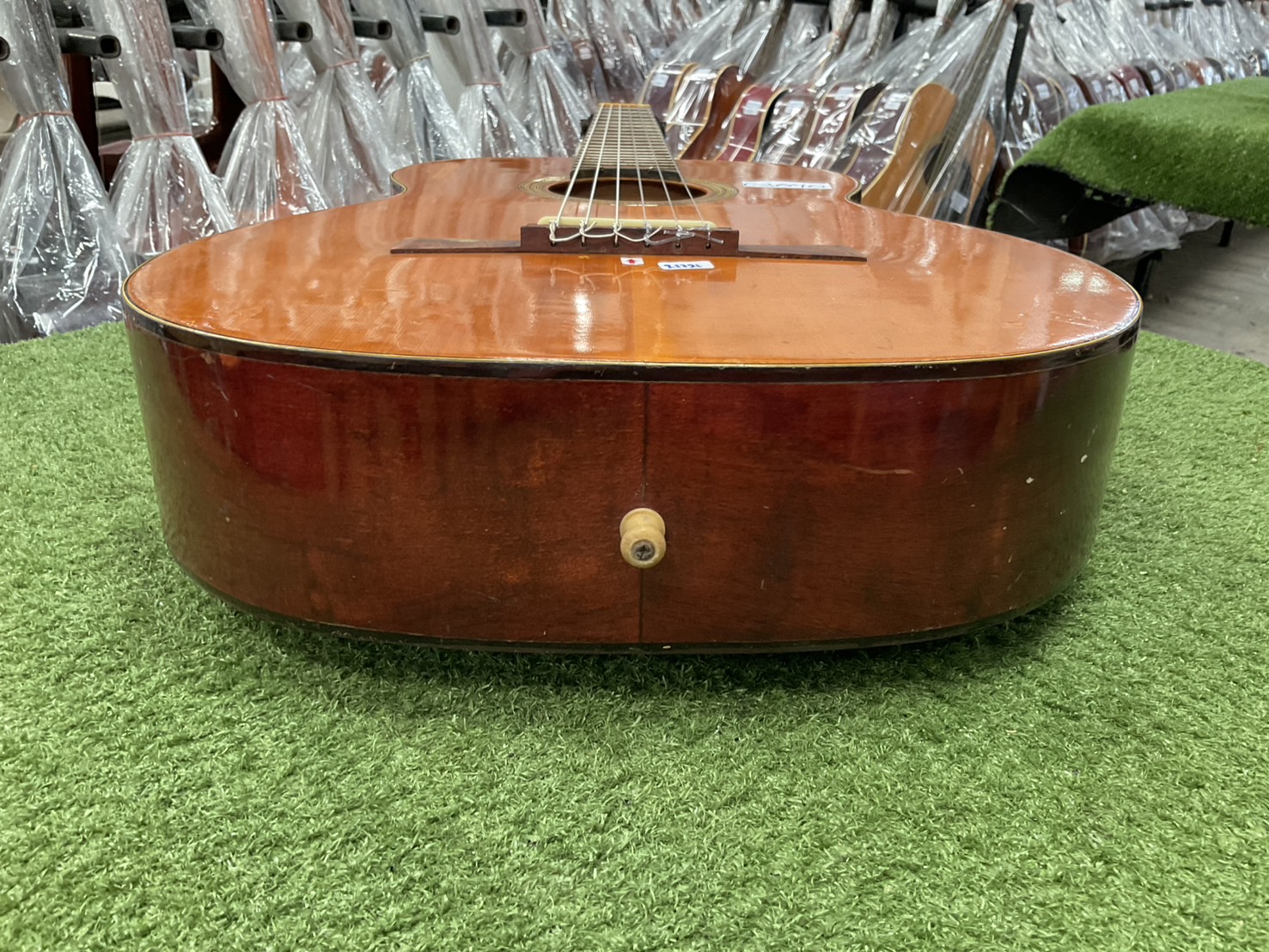 กีต้าร์คลาสสิค 春日 (Kasuga)