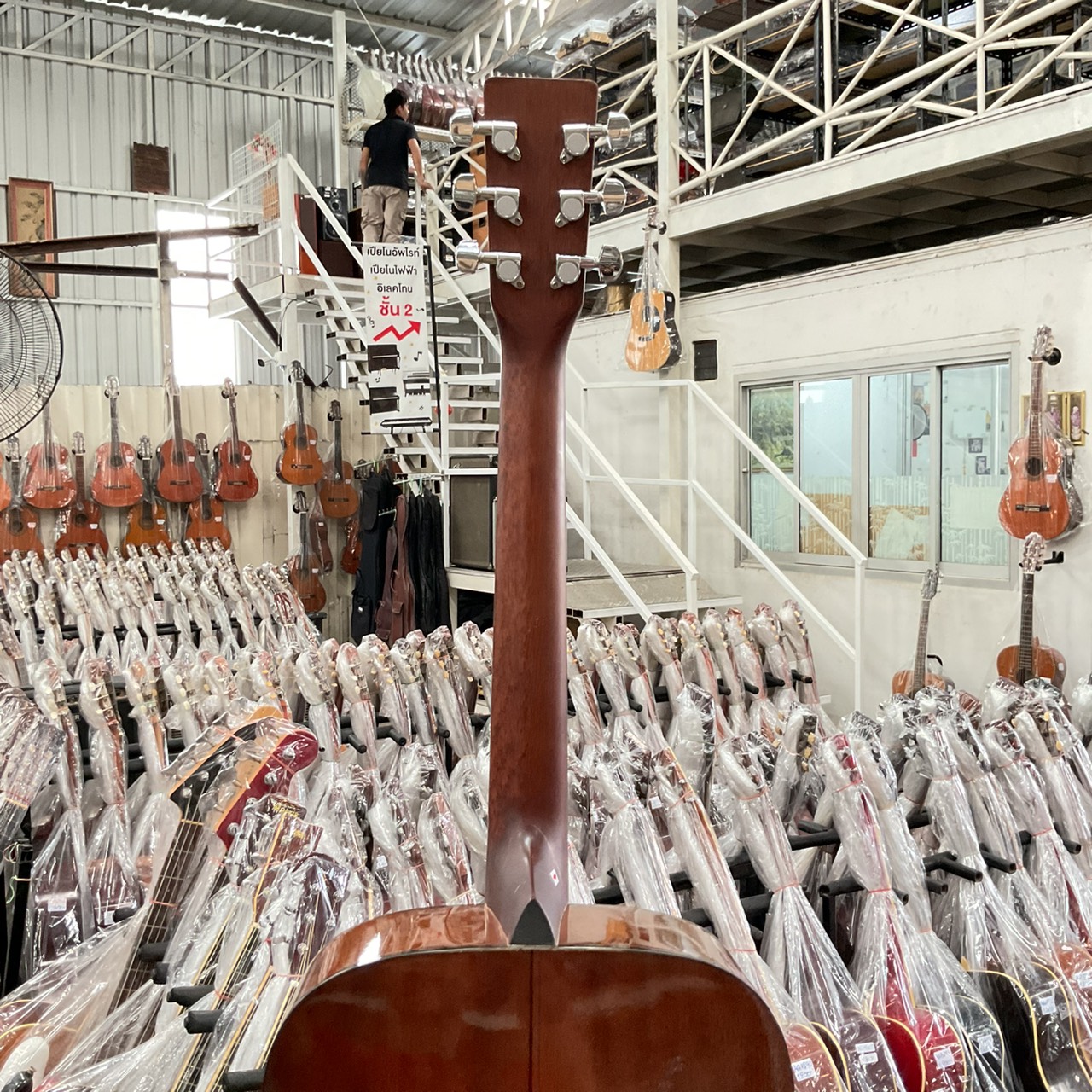 กีต้าร์โปร่ง MORRIS : MD-307LHTS (สำหรับมือซ้าย)