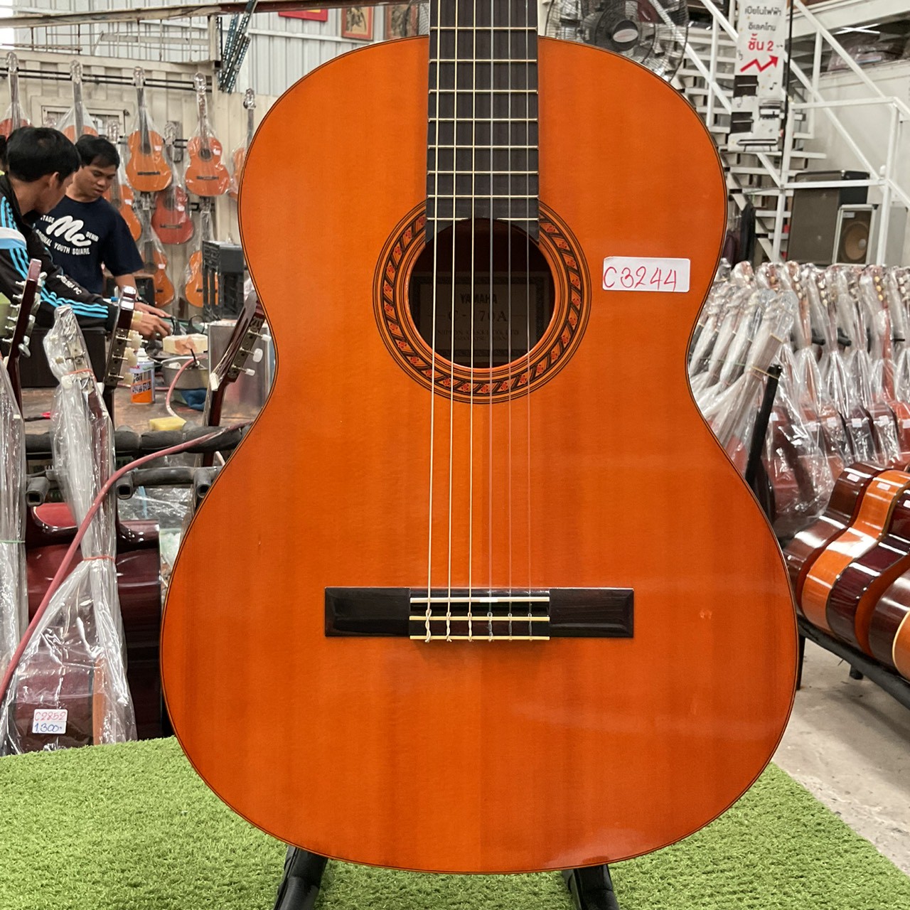 กีต้าร์คลาสสิค YAMAHA : C-170A