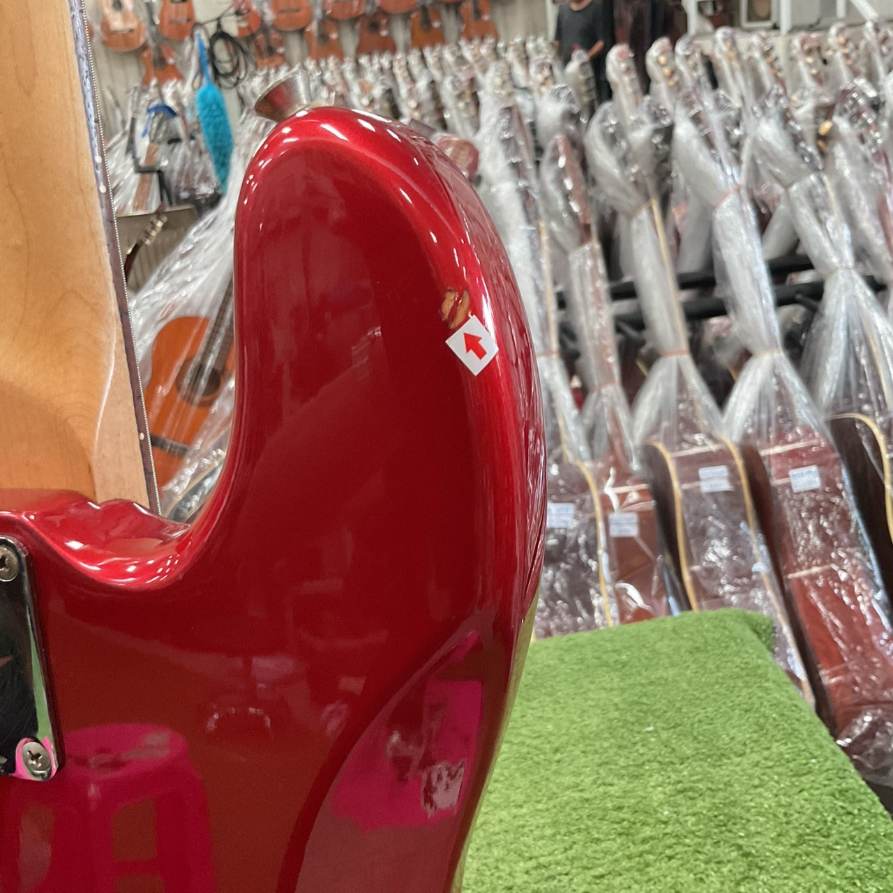 กีต้าร์เบส BUSKER'S