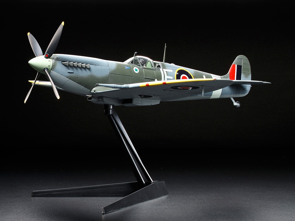 โมเดลเครื่องบิน Tamiya ขนาด 1/32 TA60319 Supermarine Spitfire Mk.IXc