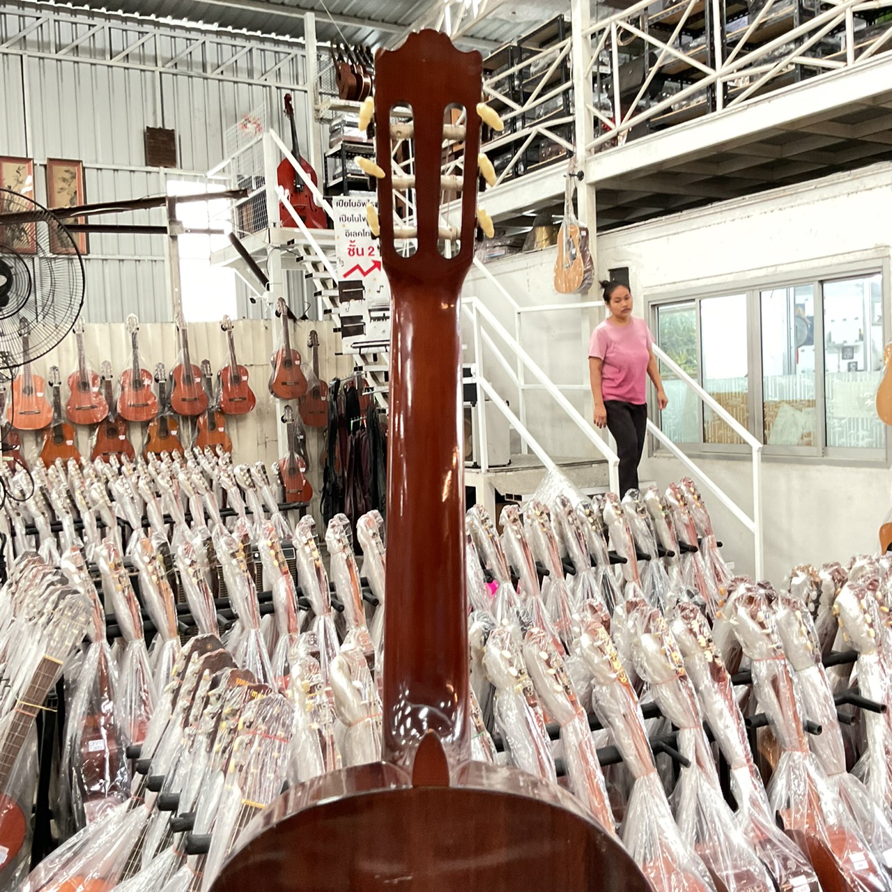 กีต้าร์คลาสสิค YAMAHA : C-180