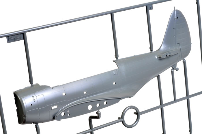 โมเดลเครื่องบิน Great Wall Hobby 1/48 L4807 WWII Douglas TBD-1 "Devastator" - VT-8 at Midway