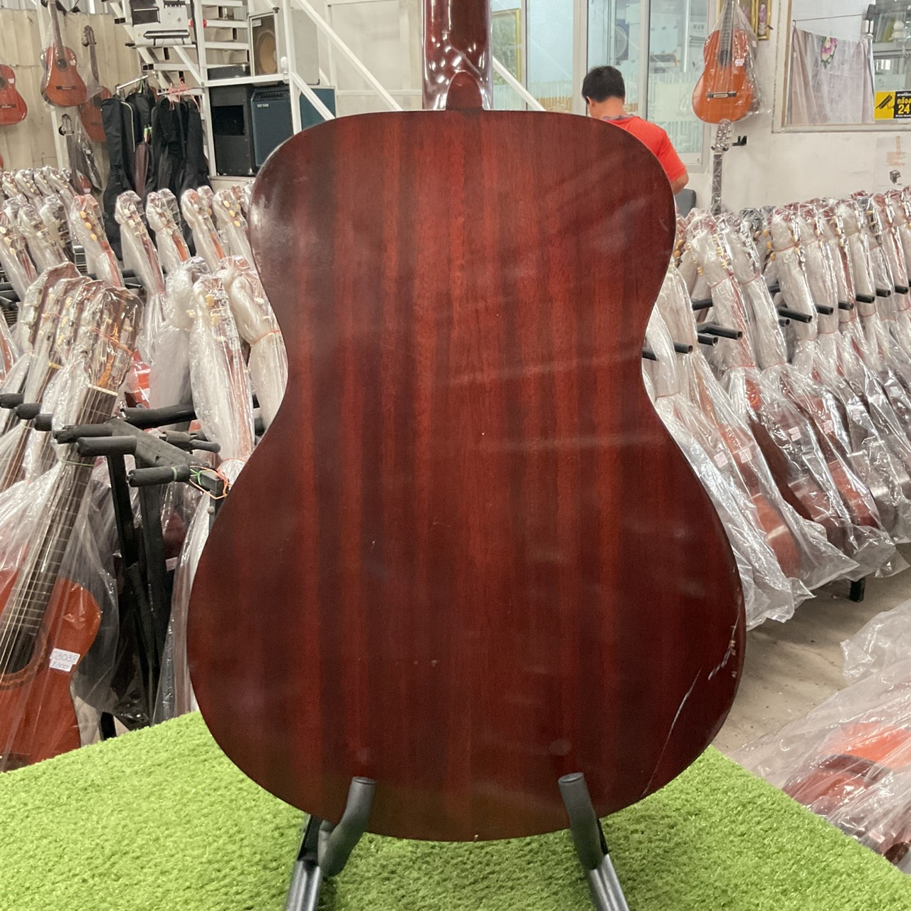 กีต้าร์โปร่ง YAMAHA : FG-170