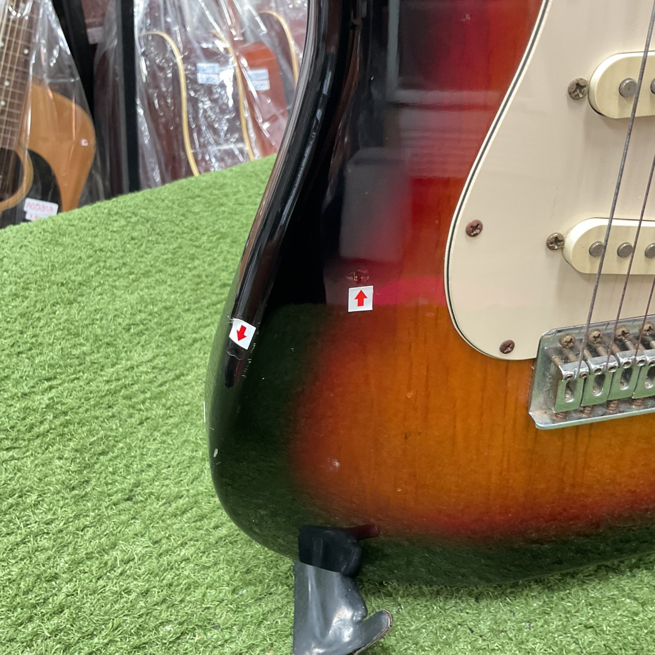 กีต้าร์ไฟฟ้า Legend