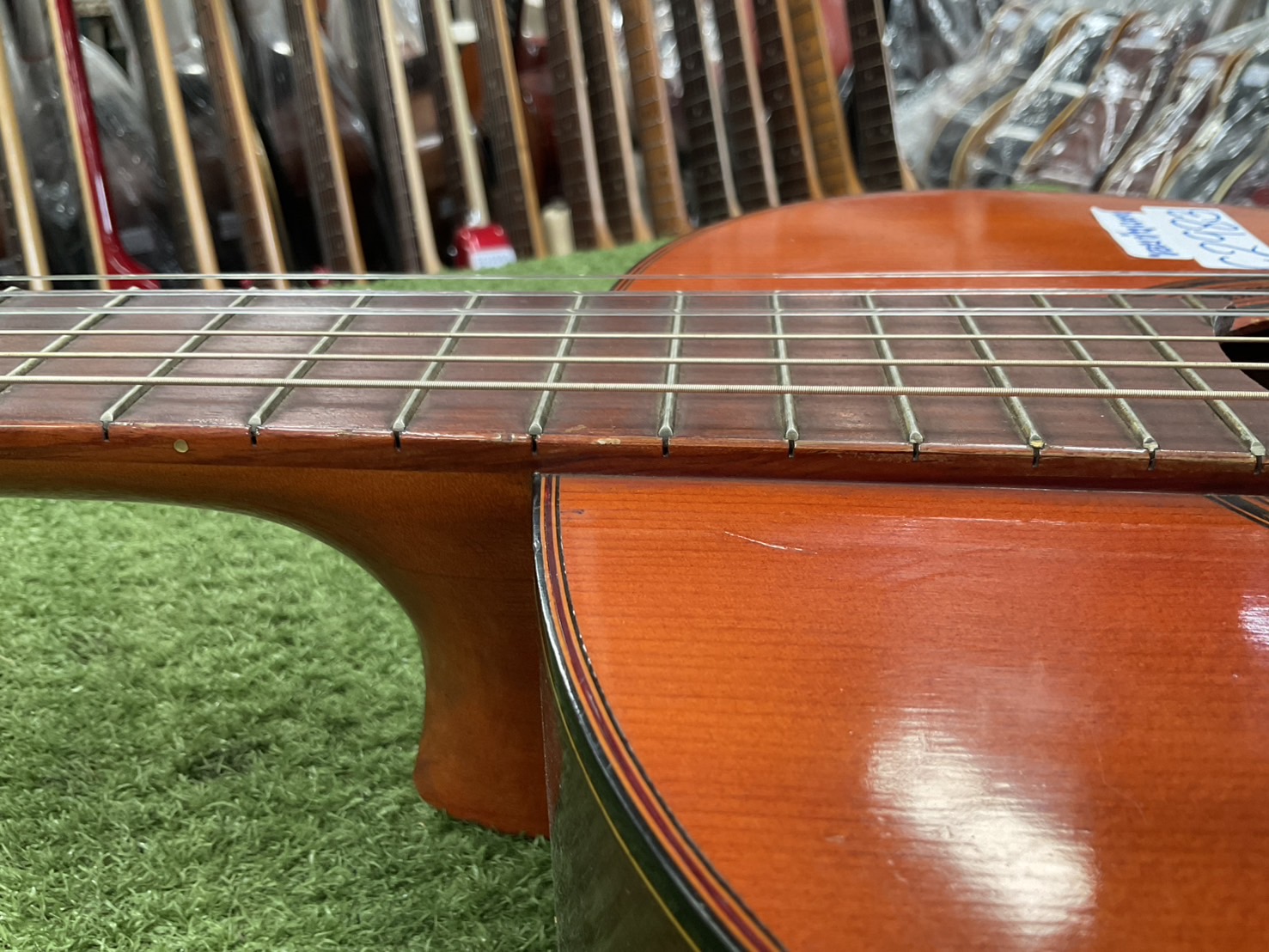 กีต้าร์คลาสสิค YAMAHA : G-70D