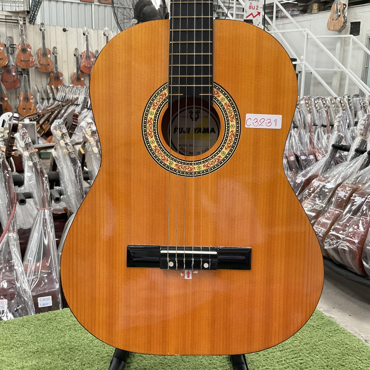 กีต้าร์คลาสสิค FUJI YAMA