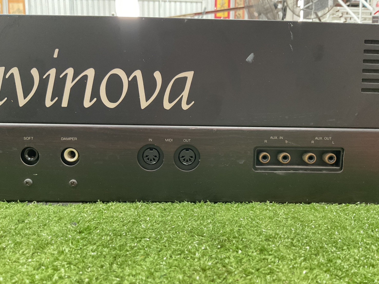 เปียโน YAMAHA : Clavinova CLP-30 สินค้าไม่พร้อมใช้งาน (ต้องซ่อม)