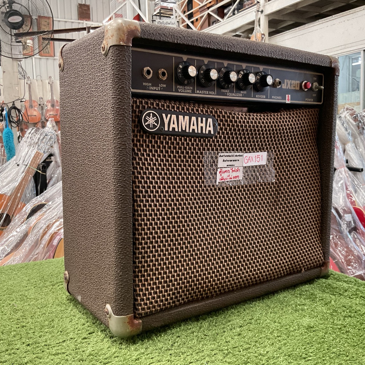 แอมป์กีต้าร์ YAMAHA : JX20 สินค้าไม่พร้อมใช้งาน (ต้องซ่อม)