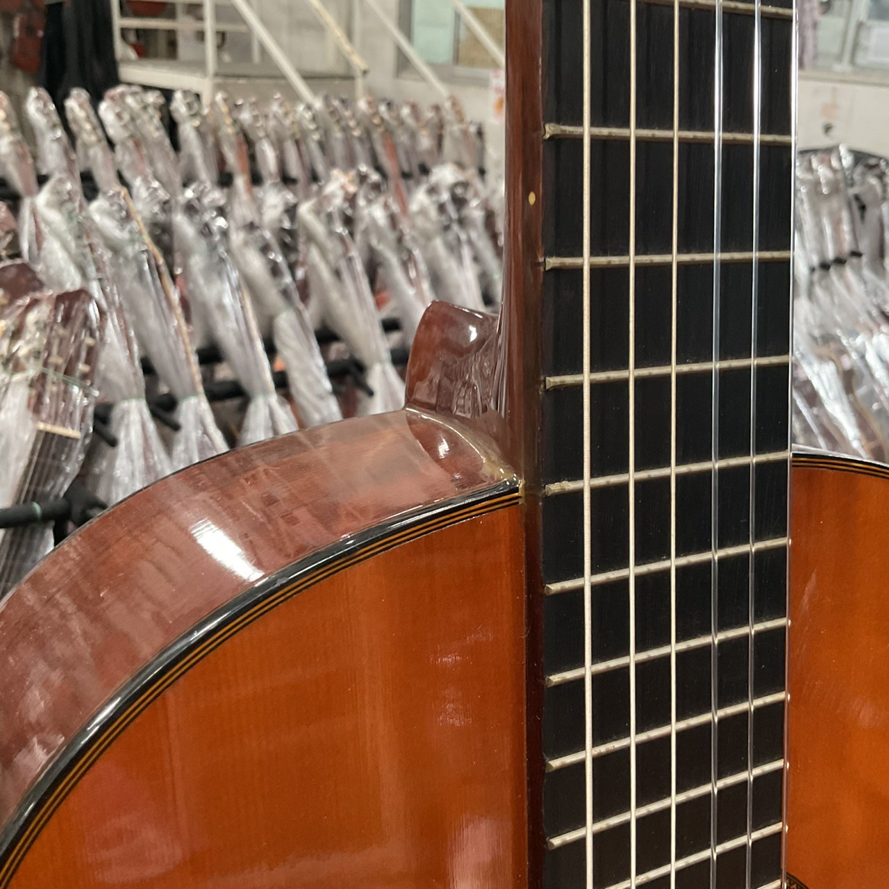 กีต้าร์คลาสสิค YAMAHA : C-180