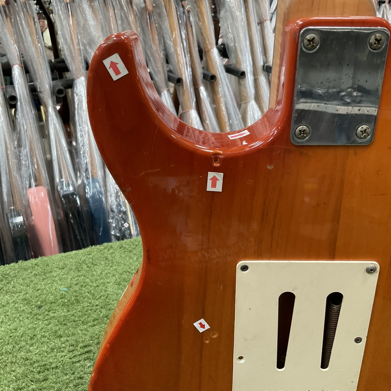 กีต้าร์ไฟฟ้า YAMAHA : YGS 112T