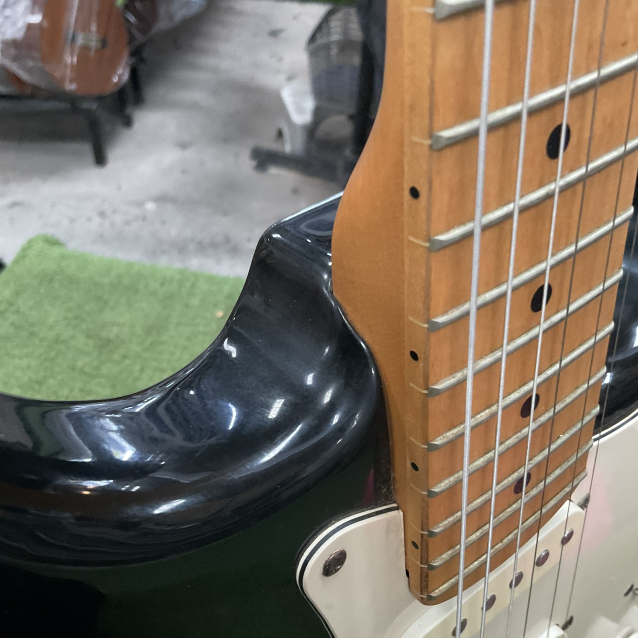 กีต้าร์ไฟฟ้า PhotoGenic