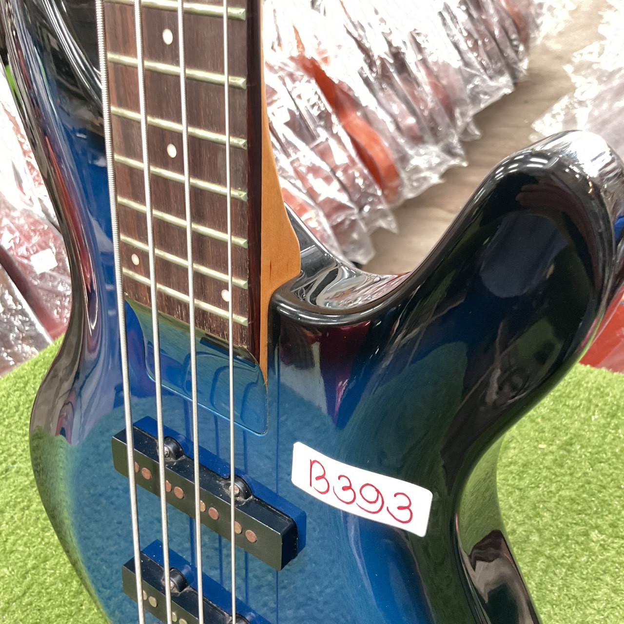 กีต้าร์เบส Aria Pro II